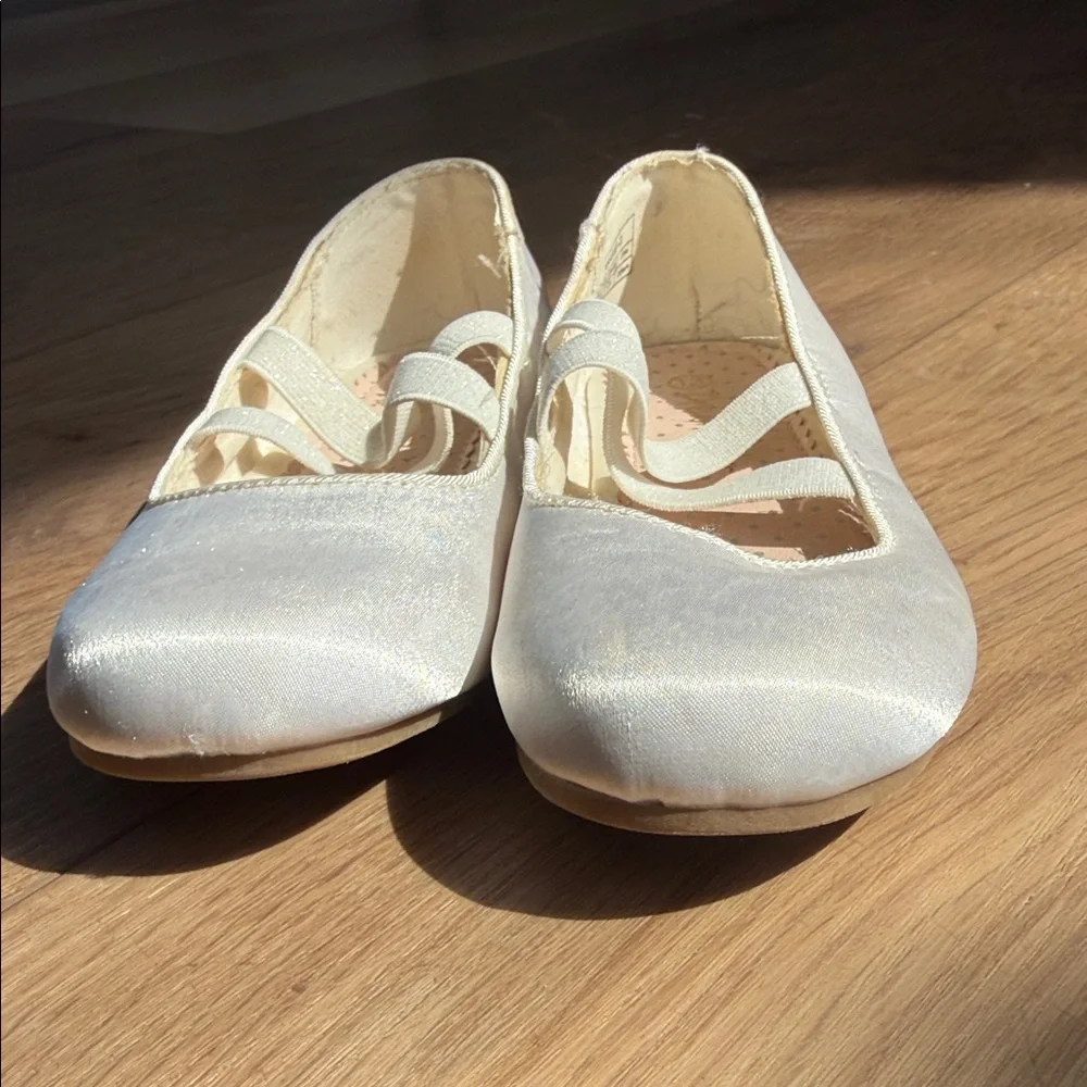NWOT Dream Pair Elegant White Girls Ballet Flats Size 13
